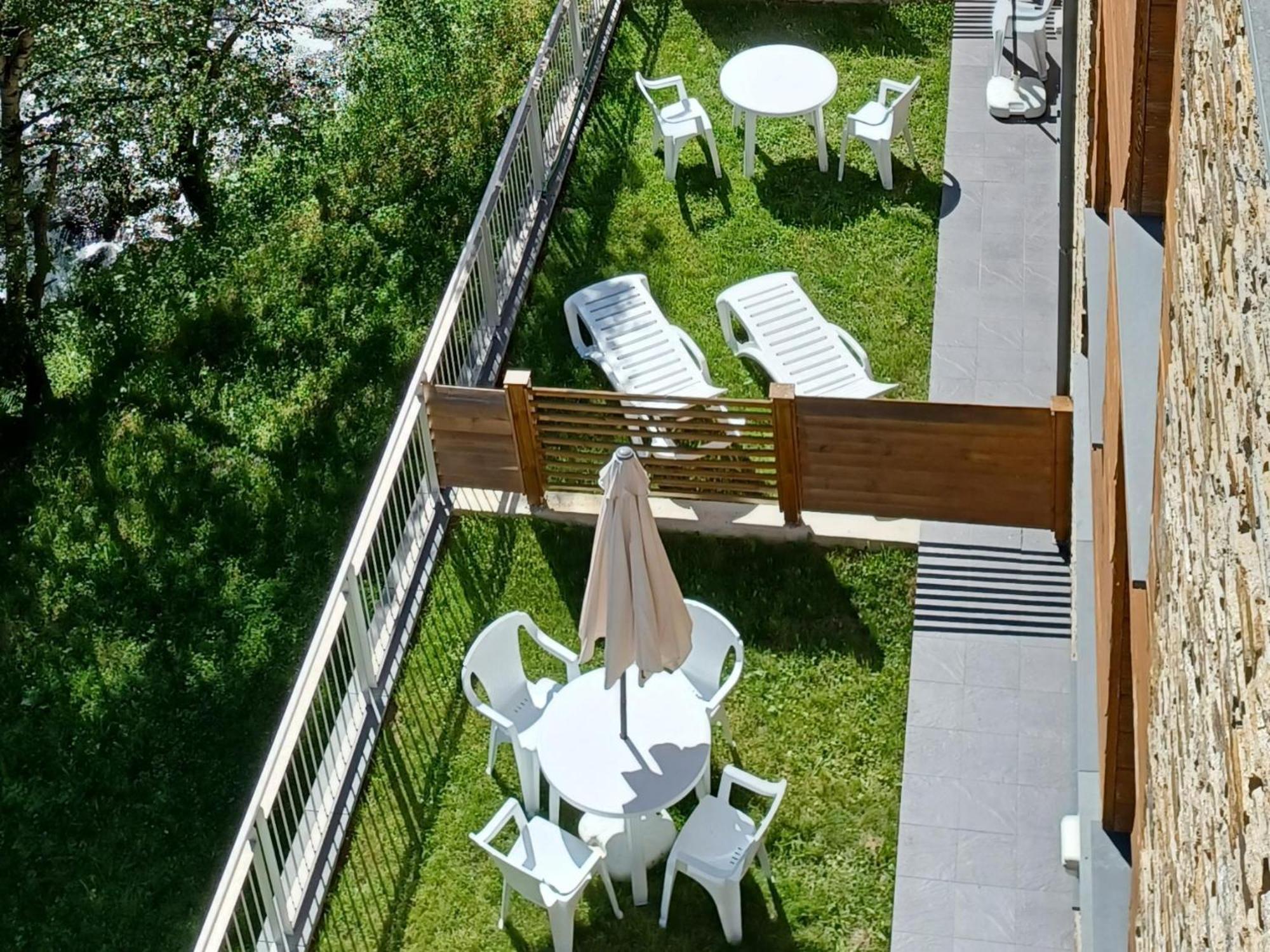 Aparthotel Rialb เอลเซอร์รัท ภายนอก รูปภาพ