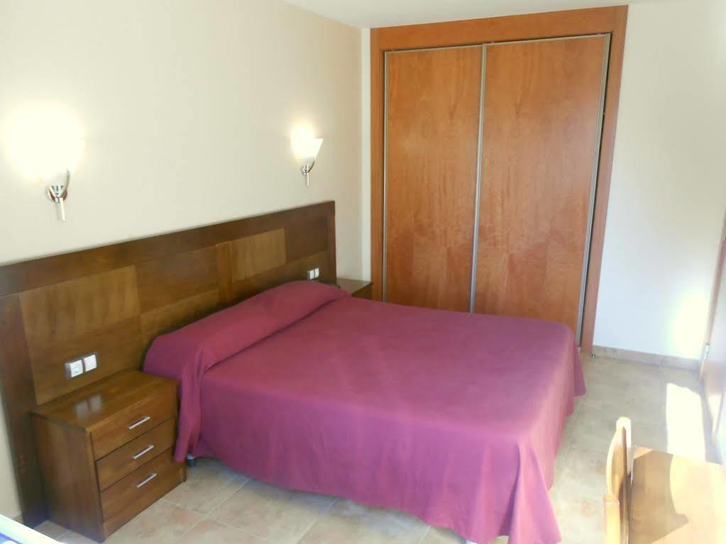 Aparthotel Rialb เอลเซอร์รัท ภายนอก รูปภาพ